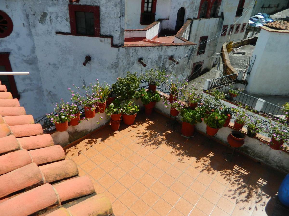 Posada Joan Sebastian Taxco de Alarcon Exterior foto